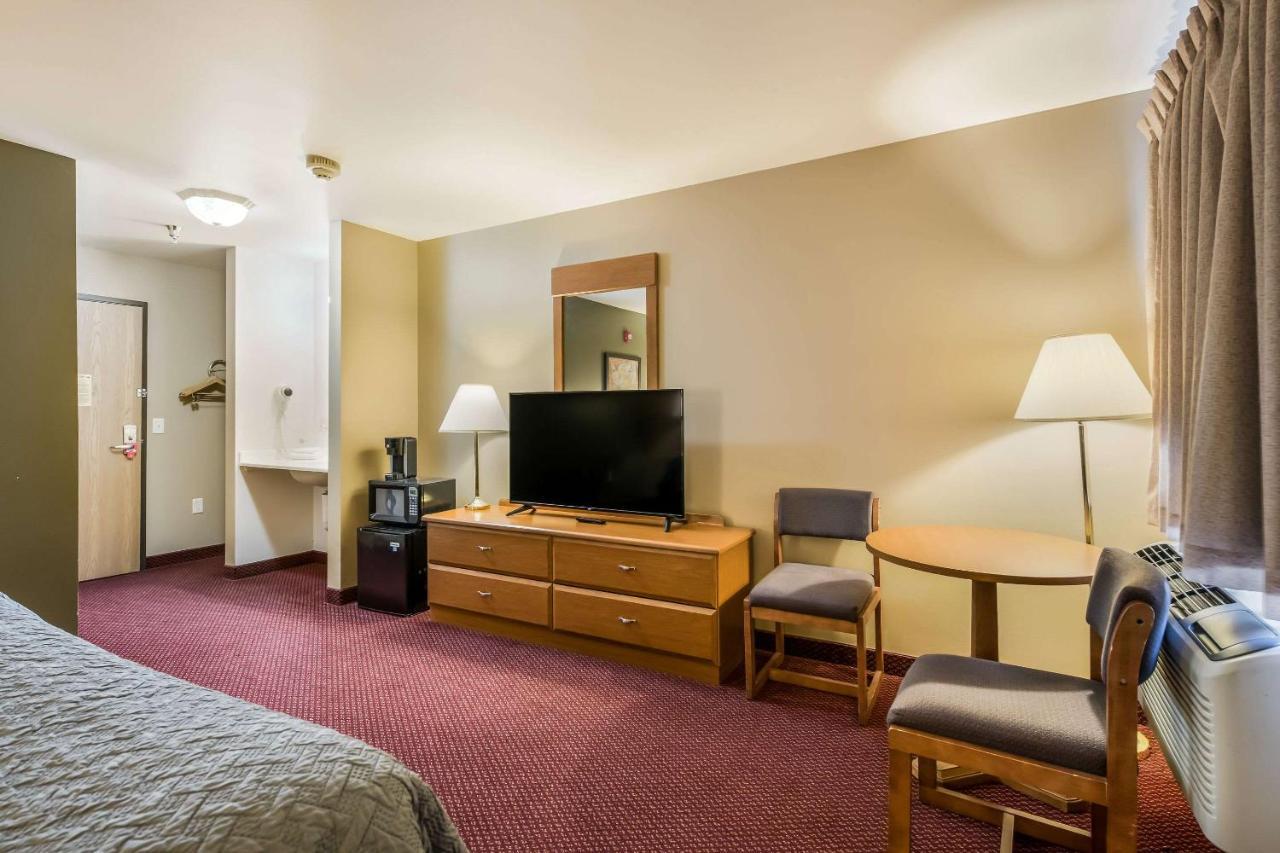 Econo Lodge Rice Lake Extérieur photo
