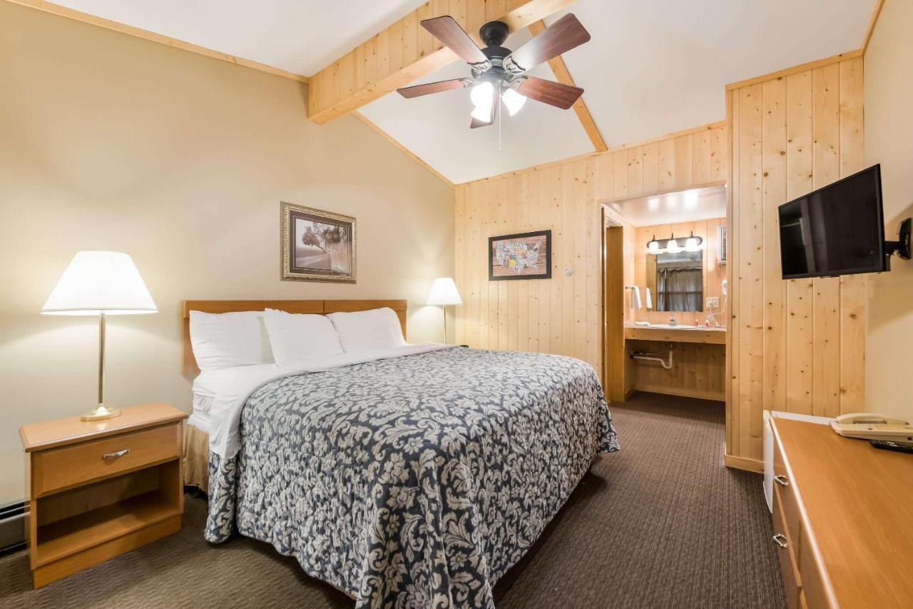 Econo Lodge Rice Lake Extérieur photo
