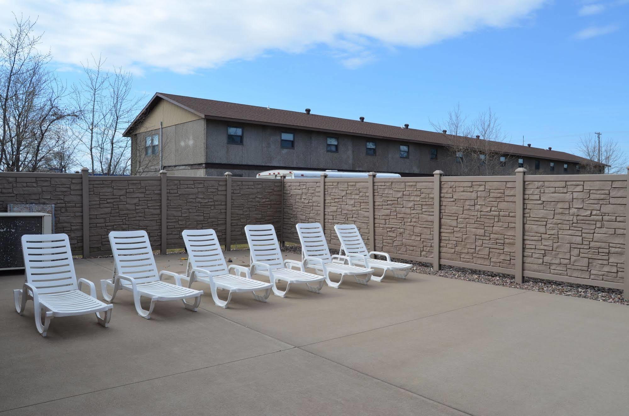 Econo Lodge Rice Lake Extérieur photo