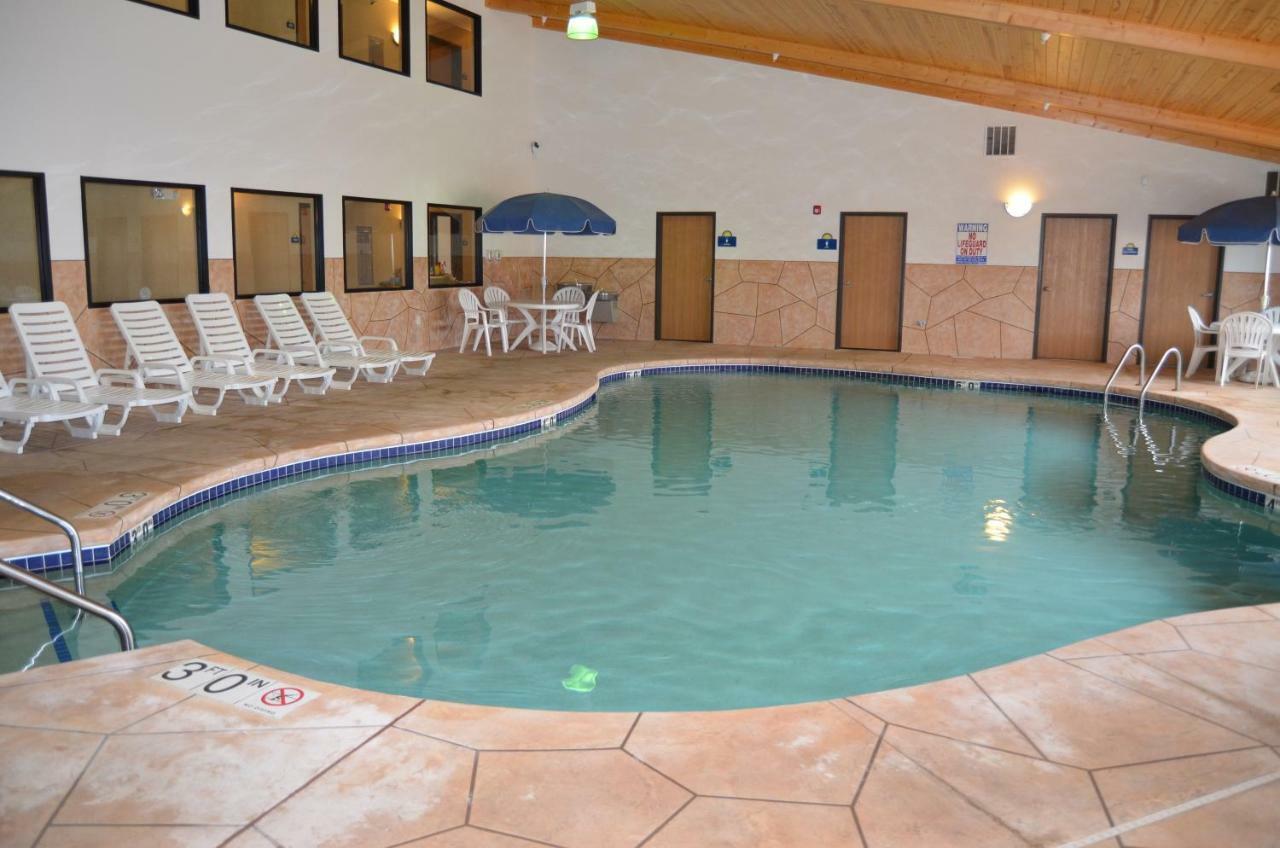 Econo Lodge Rice Lake Extérieur photo